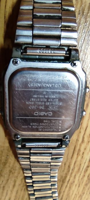 Часы Casio DB360