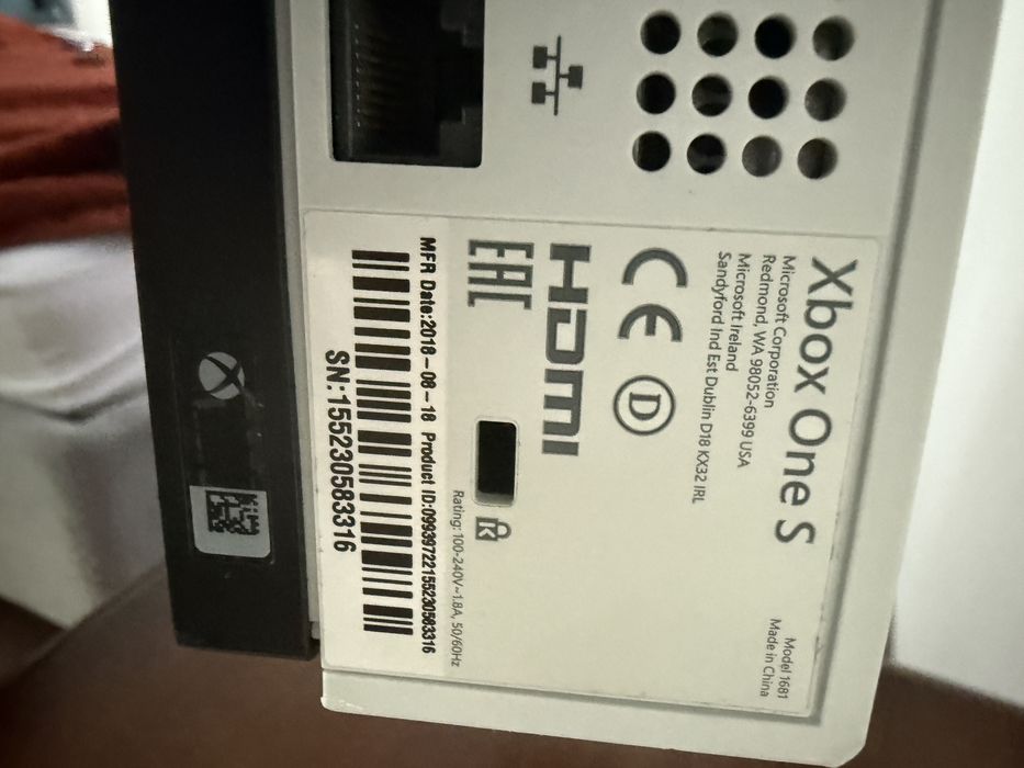 X Box one s 1 tb