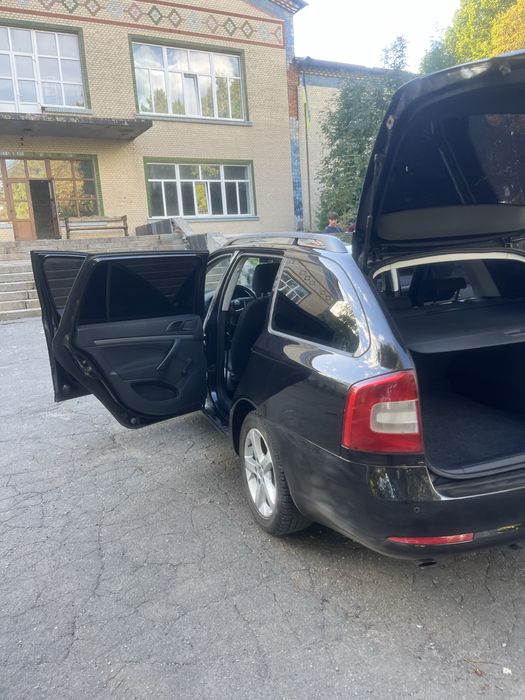 Продаєця шкода А 5 все чотко їде чудово