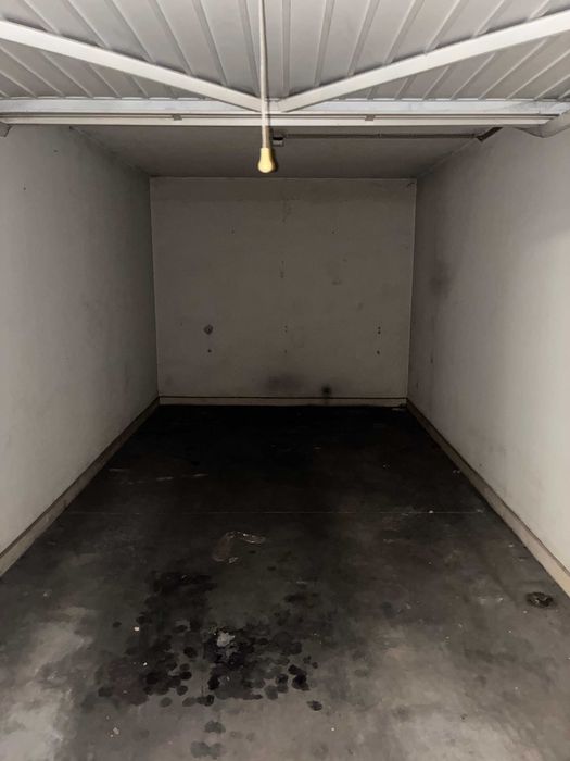 Garagem, Montijo Páteo de Água