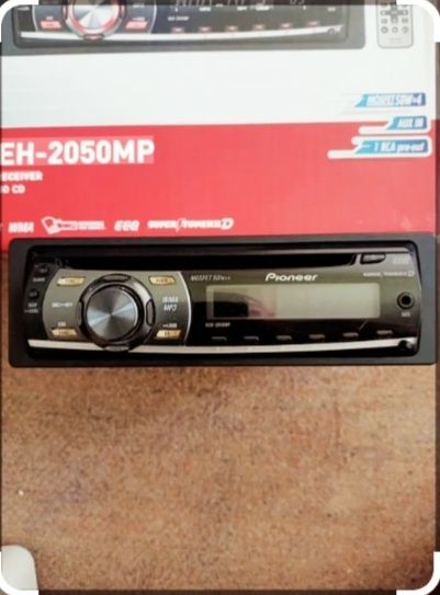 Магнитола Pioneer    DEH- 2050 MP