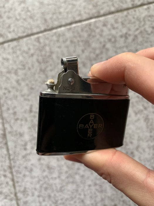 Isqueiro raro Bayer vintage Alemão 1960