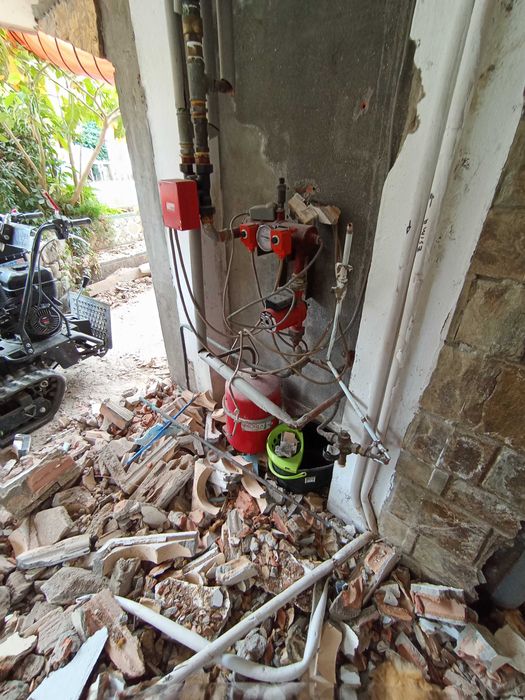 Demolições, Remoção de Cerâmica e Abertura de Ranhuras – Porto