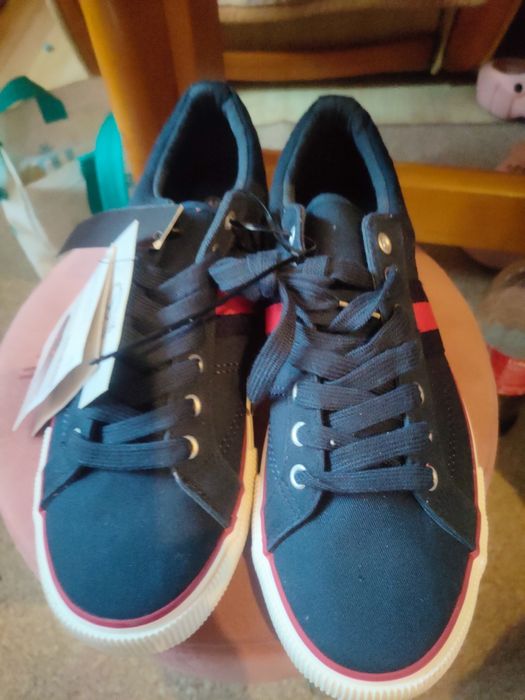 Buty trampki na gumie Nowe