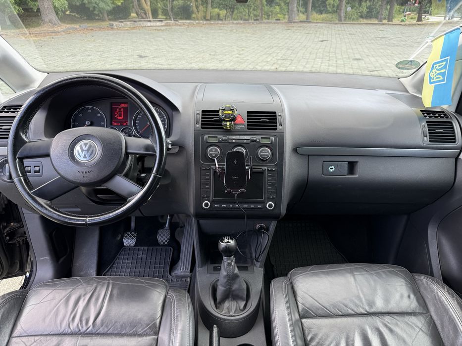 Volkswagen Touran 2.0 170кс.