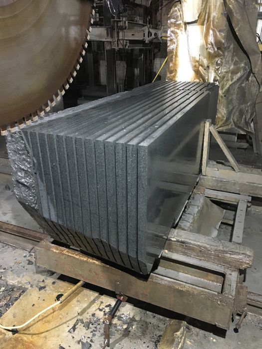 Пам‘ятники, сходи, підвіконники, столешні