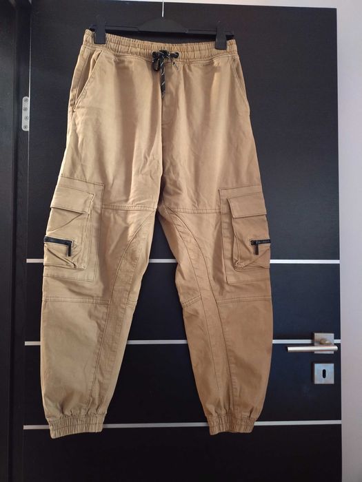 Bershka Zara męskie spodnie bojówki joggersy M 38
