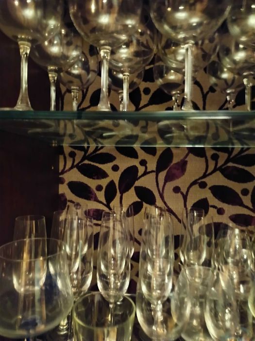 Cómoda alta contemporânea com linha antarte