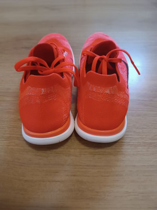Кросівки Nike для бігу чоловічі розмір 42