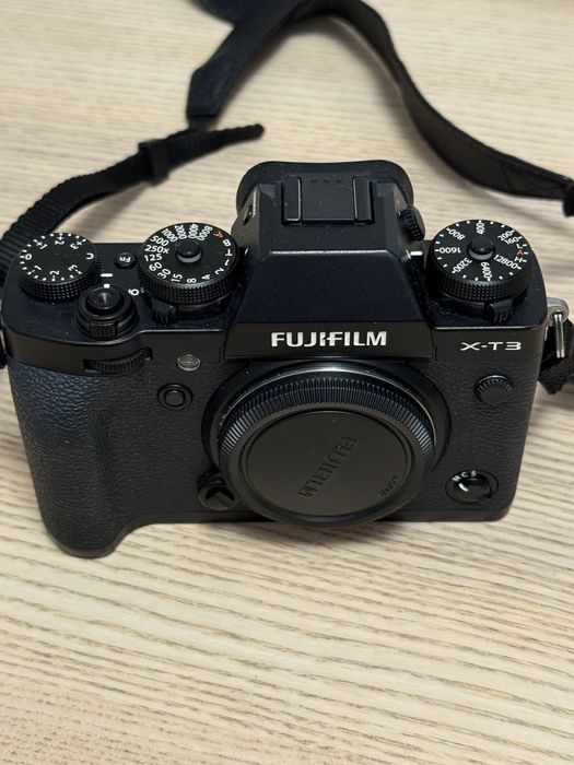 Fujifilm XT-3 + XF 50mm F2 R WR + XF 16-80mm F4 OIS WR - b. Dobry stan
