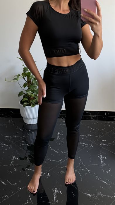 Спортивеі легінси Nike S р.