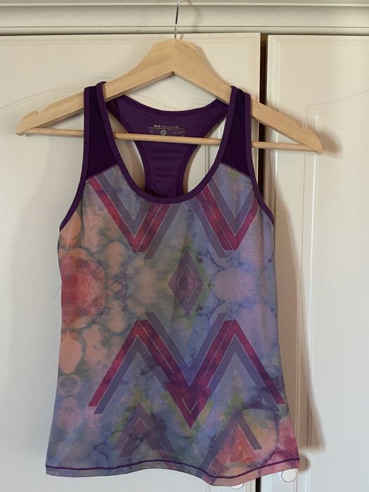 Top de desporto feminino