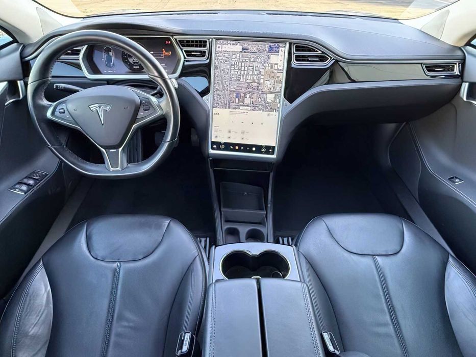Tesla Model S      2013