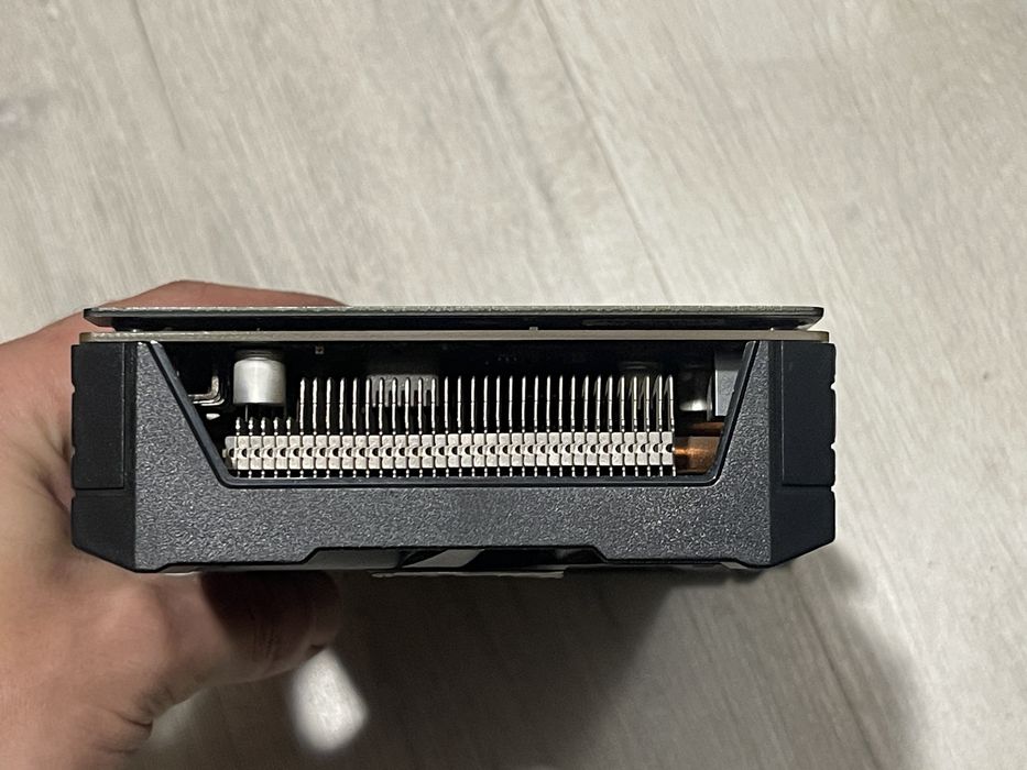 Sapphire R9 380X 4GB NITRO в чудовому стані