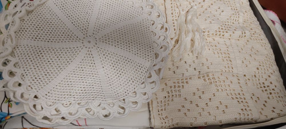 Vendo vários tipos de rendas