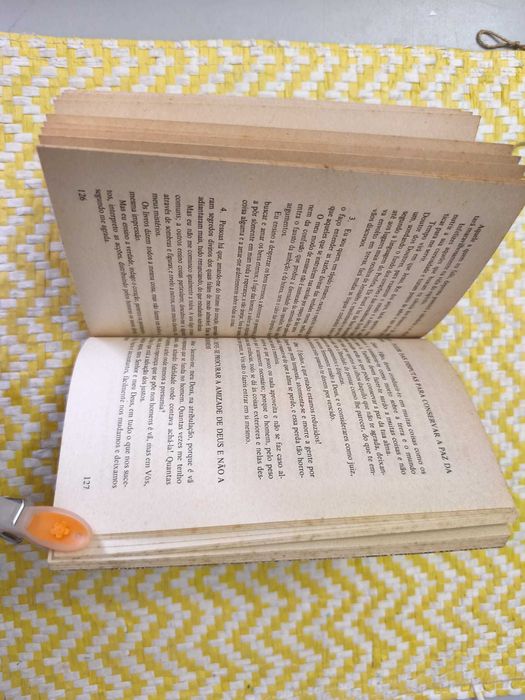 Imitação de  Cristo – 
Tomás de Kémpis