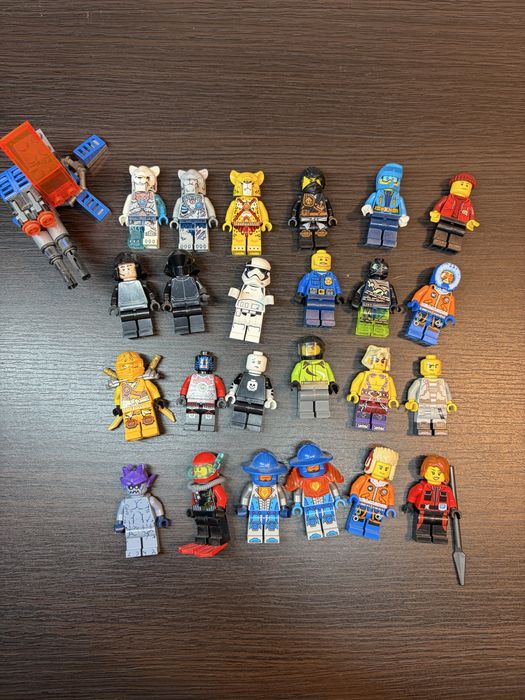 Minifigurki lego 20+