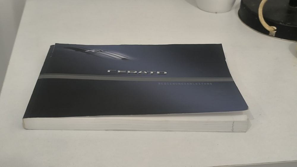 Instrukcja obsługi KIA CERATO po niemiecku