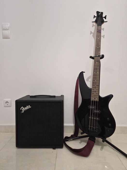 Bundle Fender Rumble LT25 e Jackson JS2 Spectra