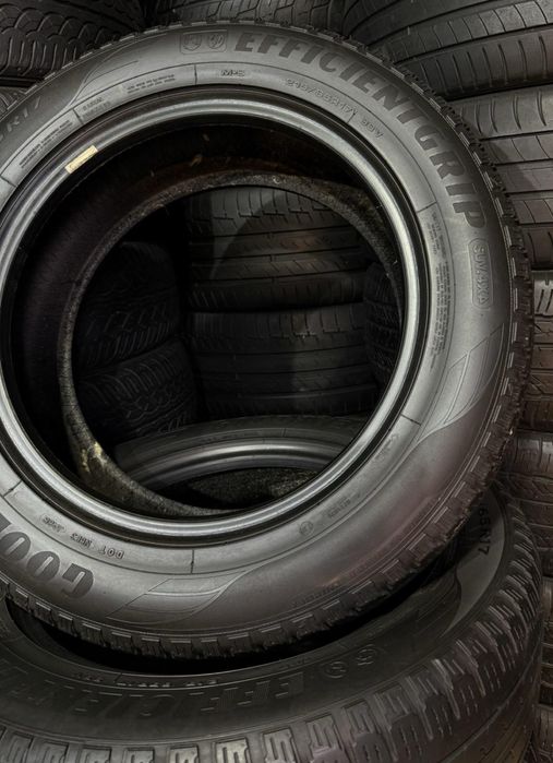 Продам 215/65 R17 99V. Goodyear EfficientGrip 4*4. Літо 2020 рік.