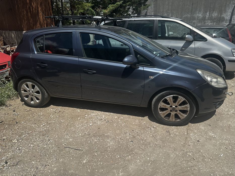 Opel Corsa D 1.3 CDTI Broken Down