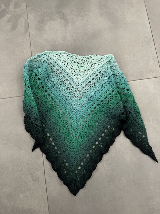 Chusta na szydełku duża 150 x 70