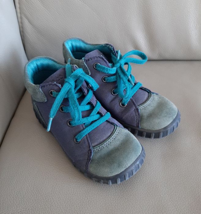 Buty wiosenne Ecco light 25