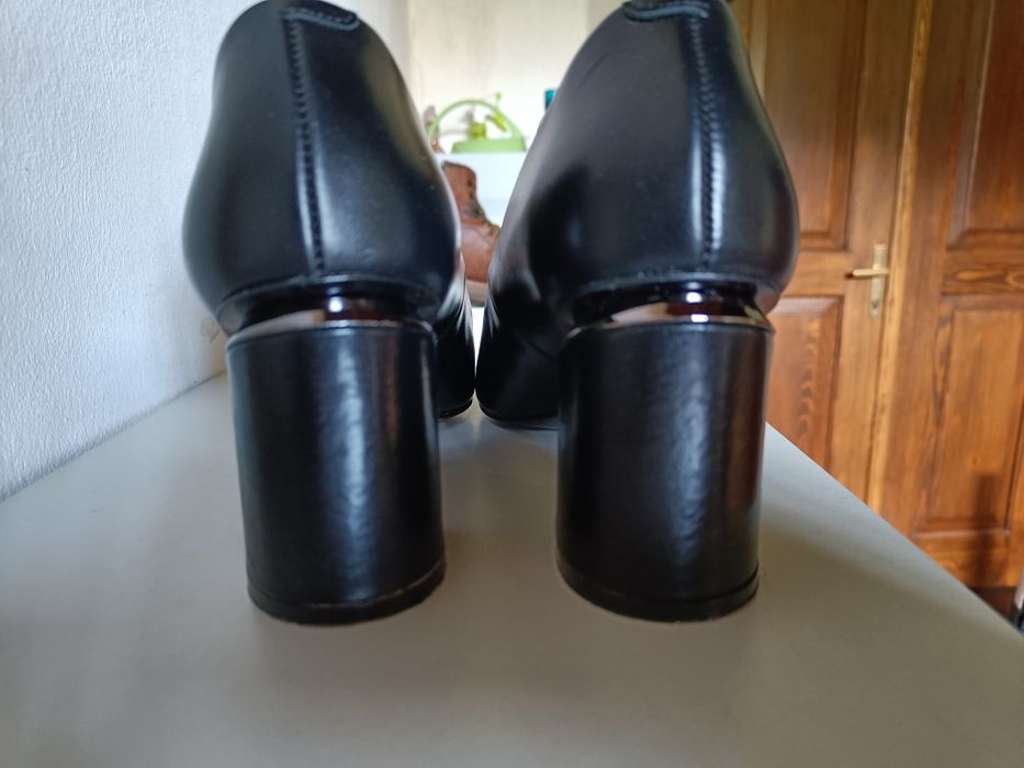 Buty Wojas, czarne, r. 39