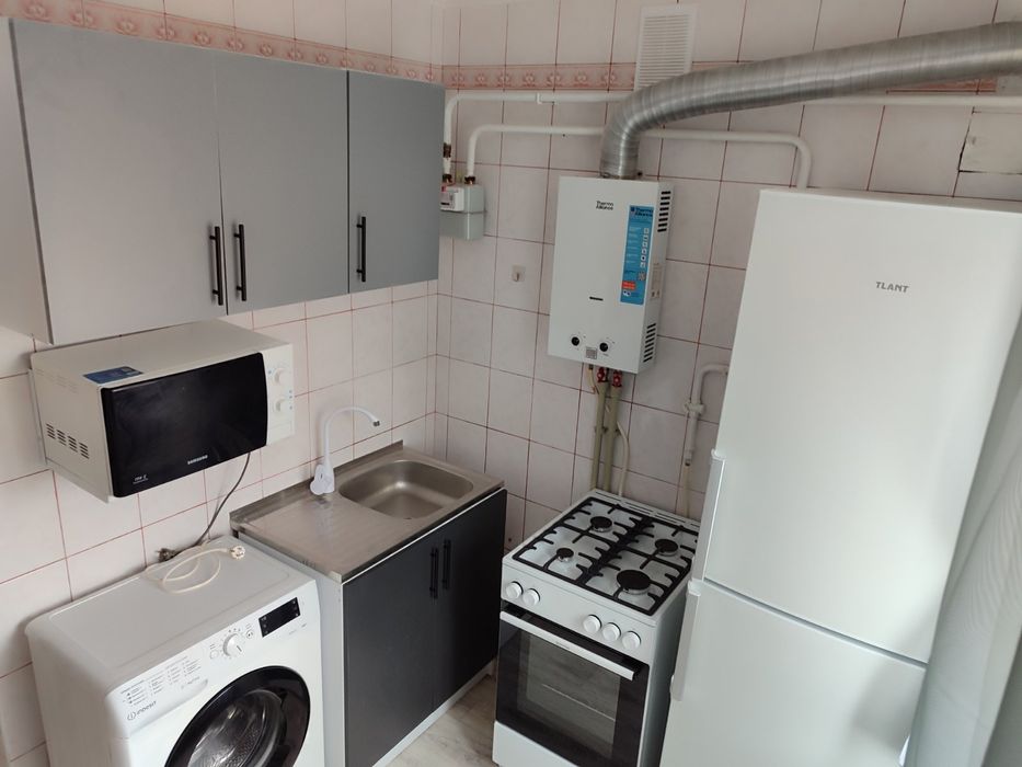 Аренда 2к/к.  Космонавтов