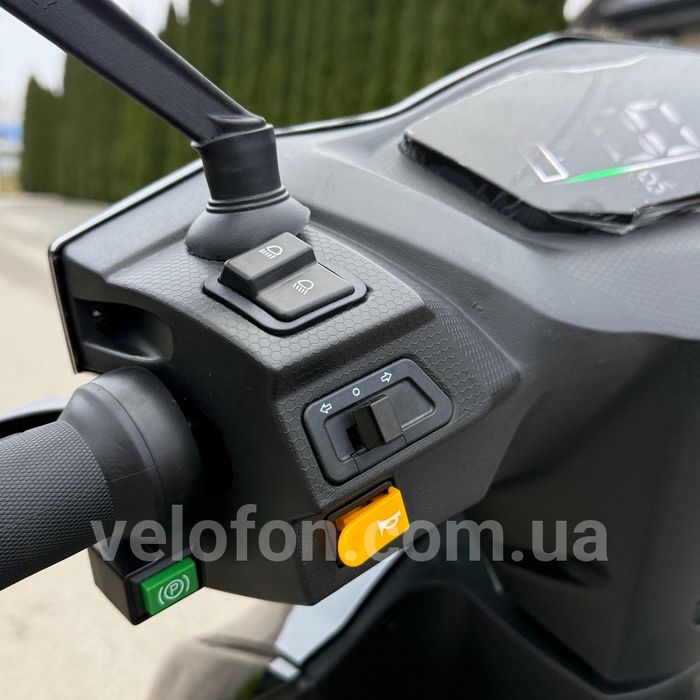 Електроскутер Corso SPEEDFIRE 2500W 72V/30Ah • пробіг до 86 км