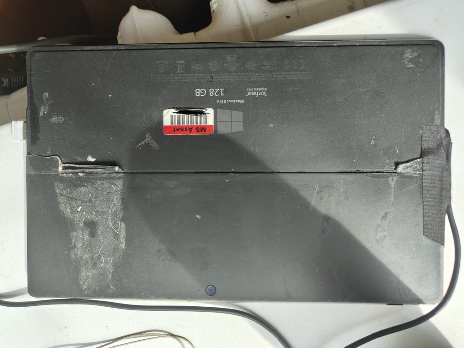 Срочно! Surface pro 4/128 планшет на windows