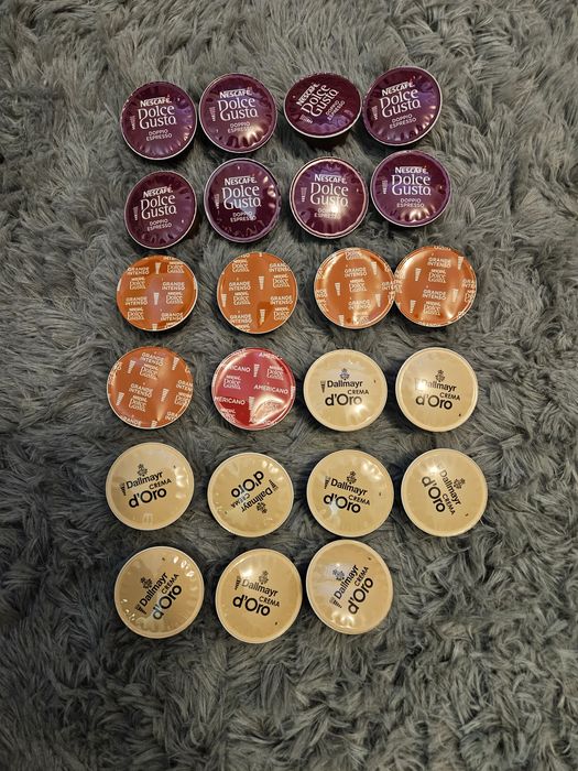 Ekspres kapsułkowy KRUPS Dolce Gusto Piccolo XS fajny zestaw