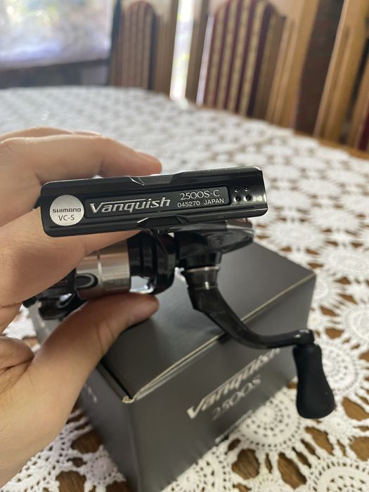 Kolowrotek spiningowy shimano vanquish 2500s