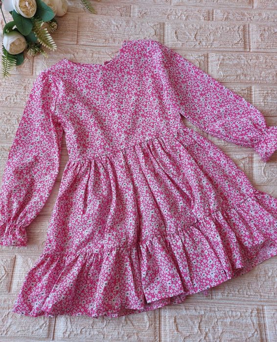 Дитяча гарна сукня