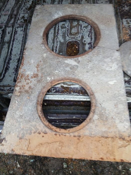 Продам чугунную плиту