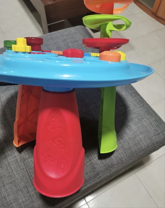 Mesa de atividades bebé