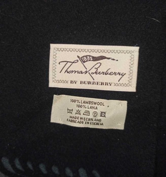 Szalik  Burberry