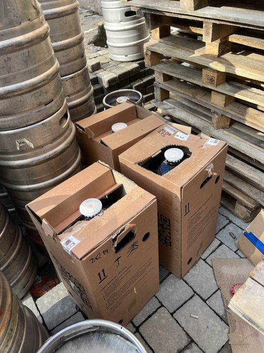 Продаж пустих пет кег на регулярній основі