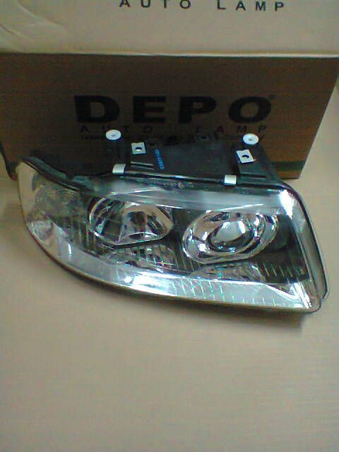 Faróis / Farol da frente Audi A3 8L ano 2000 até 2003 ( novos )