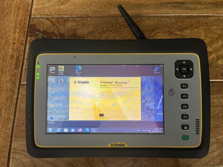 Kontroler Trimble Yuma + radio 2.4GHz + Access 2017.24