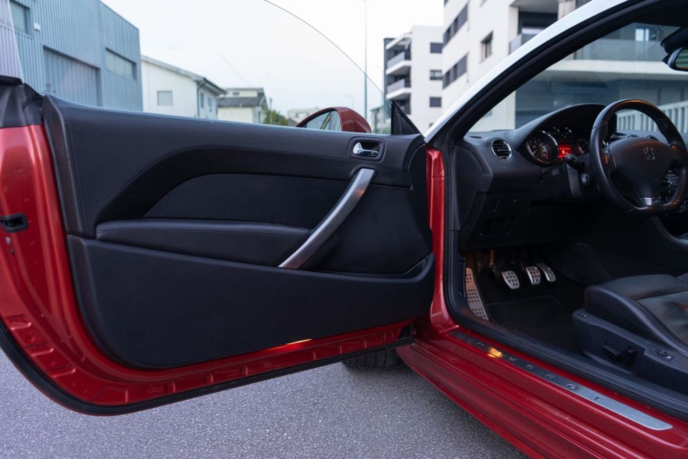 Peugeot RCZ – 200CV – Full Extras