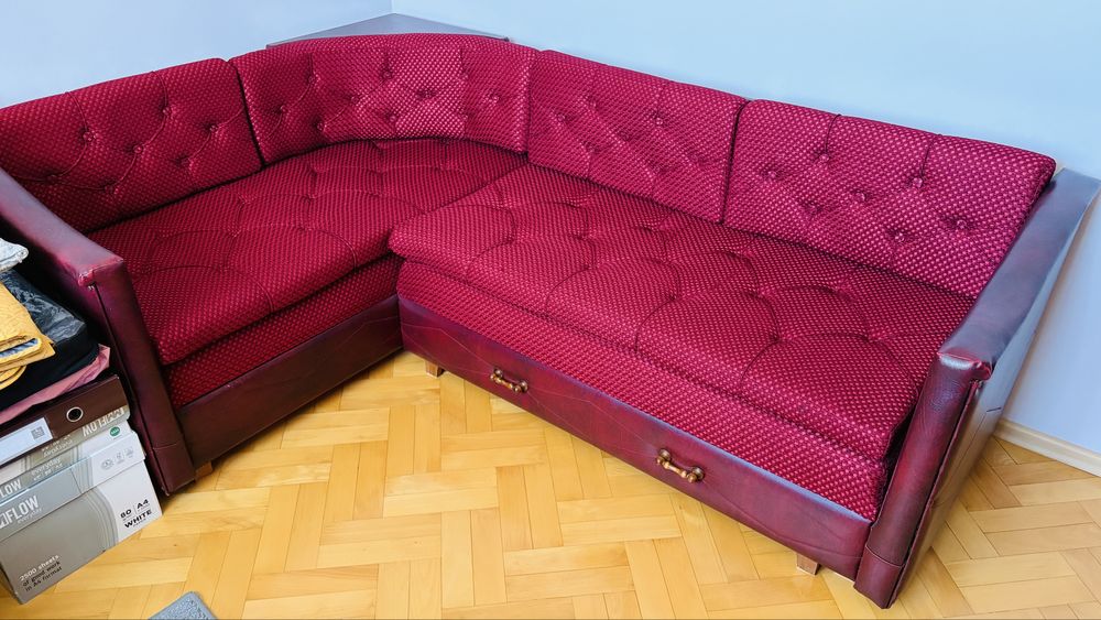 Naróznik rozkładany kanapa