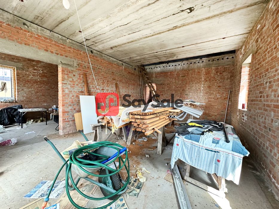 Продам будинок 170 м² біля ЖК Петрівський квартал, 10 сот, ТЦ Європарк