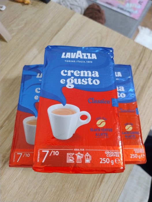 Кава Lavazza crema e gusto