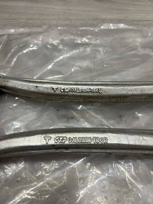 Передні ричаги, важелі 100d 2018