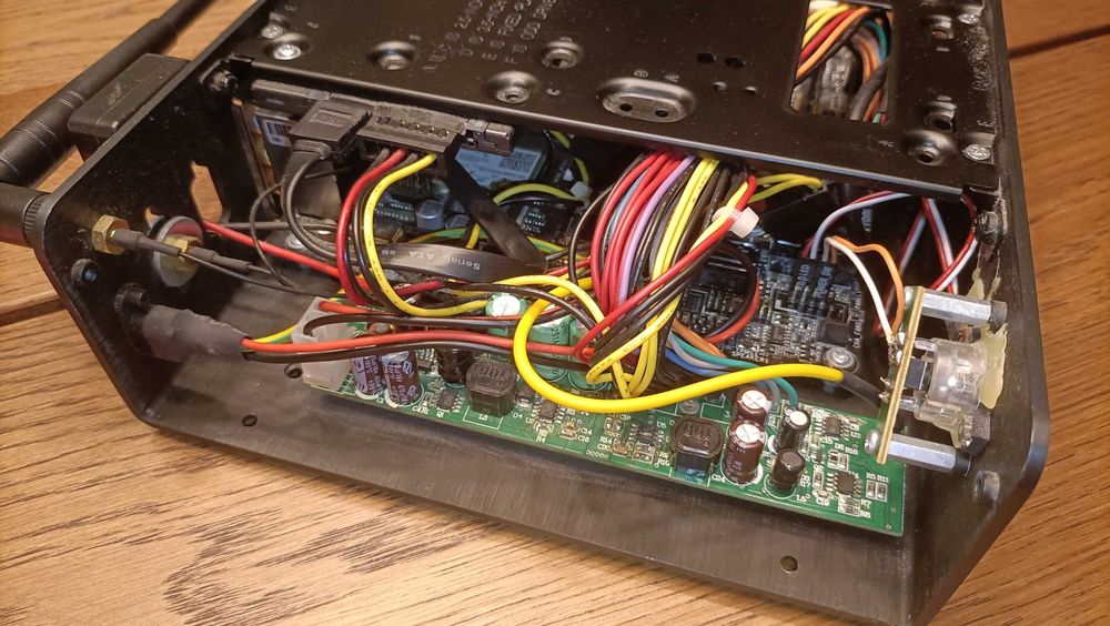 Mini-PC 1.9ghz 4gb Ram 240gb SSD