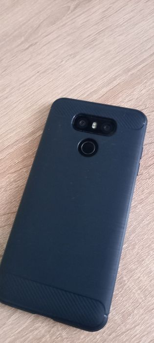 Телефон мобильный LG