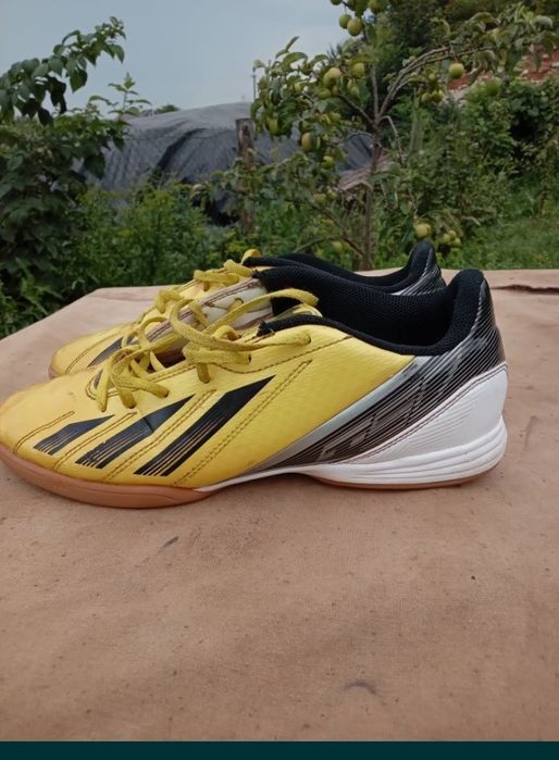 Сороконіжки для фуболу