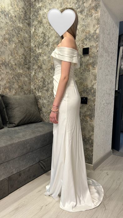 Продаю випускну / весільну сукню.