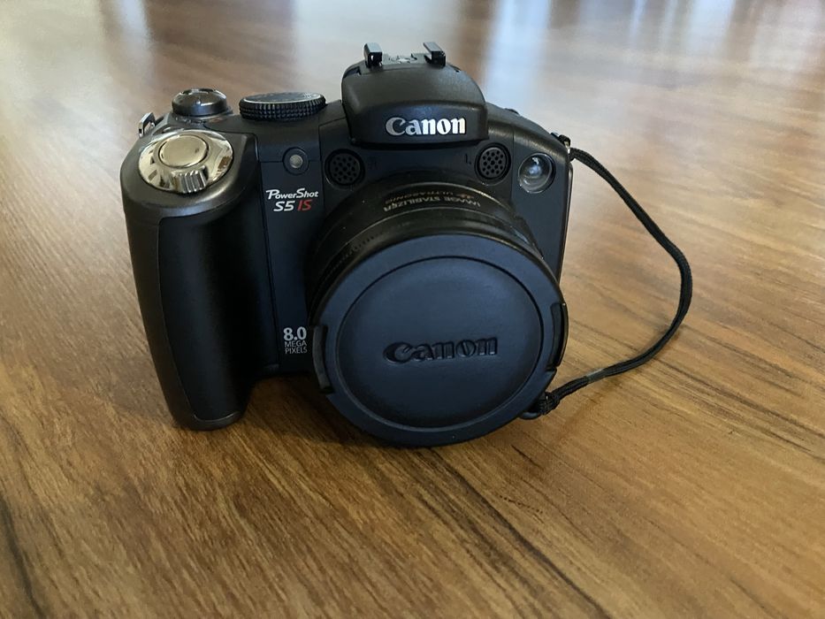 Фотоаппарат Canon S5 is